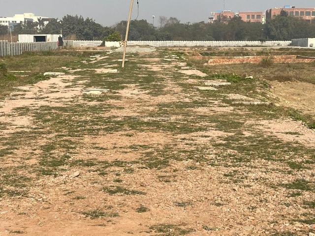 Residential Plot in Jewar for resale Greater Noida. The reference number is 20888141
