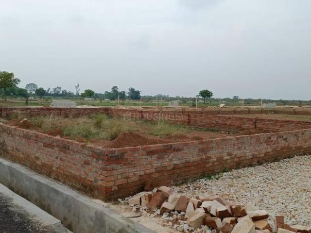 Residential Plot in Shahpur Kala for resale Greater Noida. The reference number is 21301848