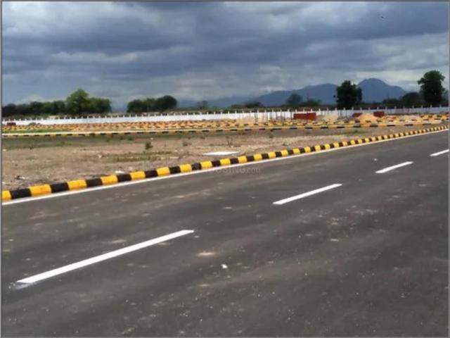 Residential Plot in Shahpur Kala for resale Greater Noida. The reference number is 21301832