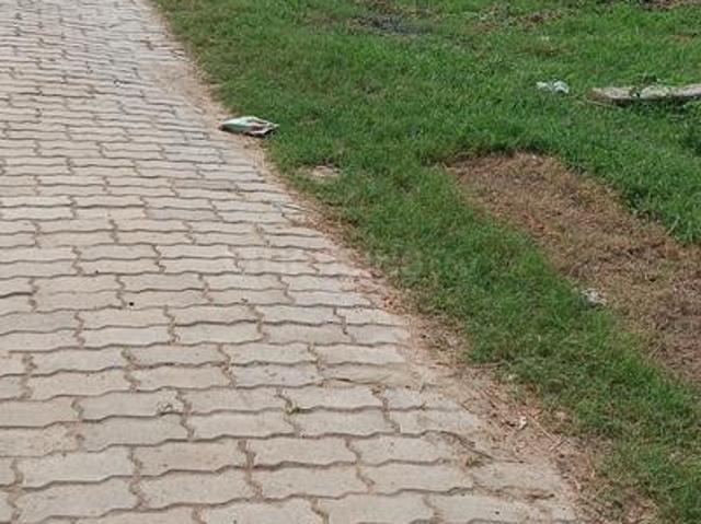 Residential Plot in Jhalwa for resale Allahabad. The reference number is 18268047