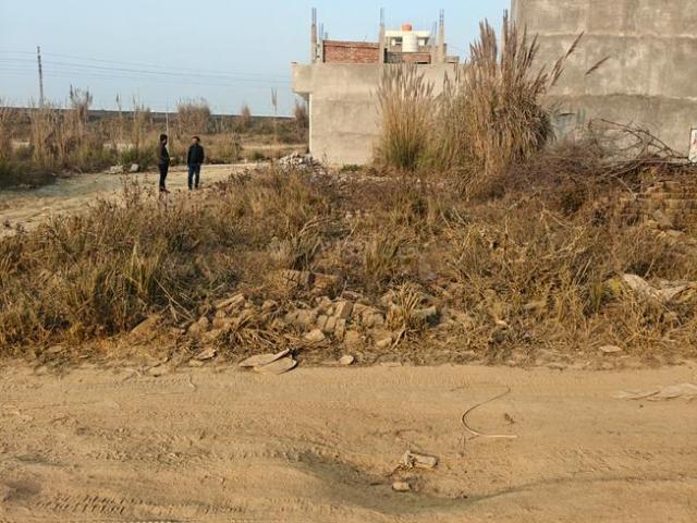 Residential Plot in Jhalwa for resale Allahabad. The reference number is 19399567