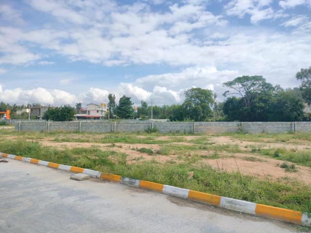 Residential Plot in Koppa Gate for resale Bengaluru. The reference number is 20969585