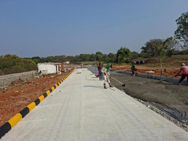 Residential Plot in Jogipet for resale Sangareddy. The reference number is 20323251