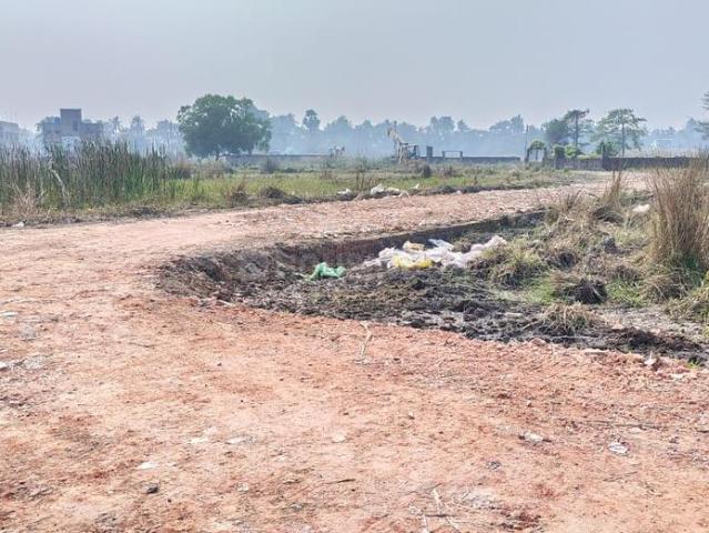 Residential Plot in Joka for resale Kolkata. The reference number is 20760600