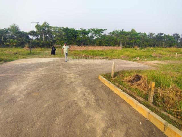 Residential Plot in Joka for resale Kolkata. The reference number is 20783078