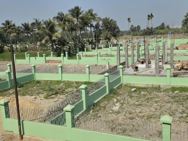Residential Plot in Joka for resale Kolkata. The reference number is 20804656