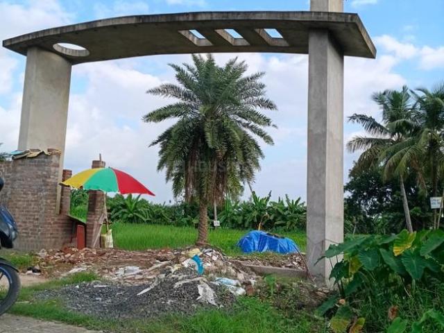 Residential Plot in Joka for resale Kolkata. The reference number is 20910136