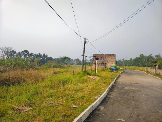 Residential Plot in Joka for resale Kolkata. The reference number is 20935939