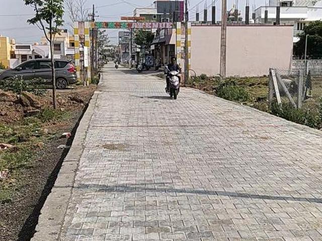 Residential Plot in Kundrathur for resale Chennai. The reference number is 21104182