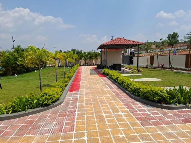 Residential Plot in Kuntloor for resale Hyderabad. The reference number is 19990294
