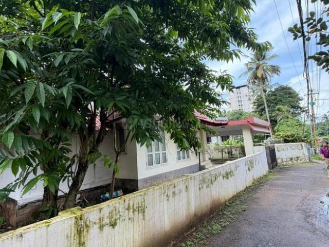 Residential Plot in Kuriachira for resale Thrissur. The reference number is 20582236
