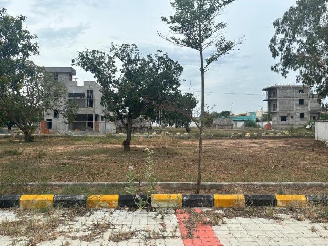 Residential Plot in Kuthambakkam for resale Chennai. The reference number is 20950408