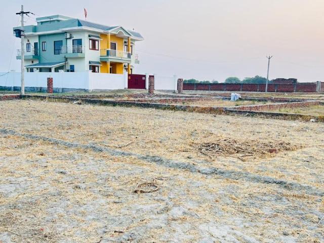 Residential Plot in Kaazi Sarai for resale Varanasi. The reference number is 21043033