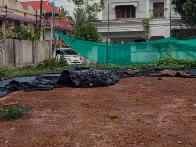 Residential Plot in Kadavanthra for resale Kochi. The reference number is 19413076