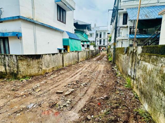 Residential Plot in Kakkanad for resale Kochi. The reference number is 20525174