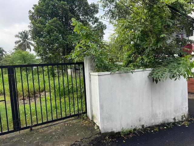 Residential Plot in Kakkanad for resale Kochi. The reference number is 20526832