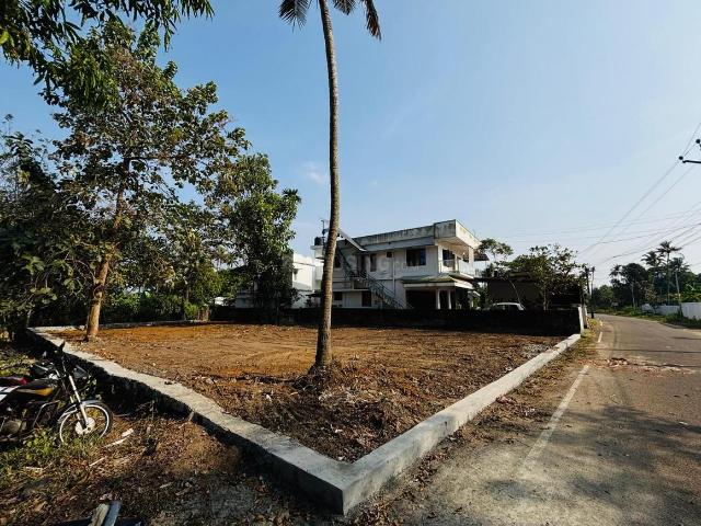 Residential Plot in Kakkanad for resale Kochi. The reference number is 20052539