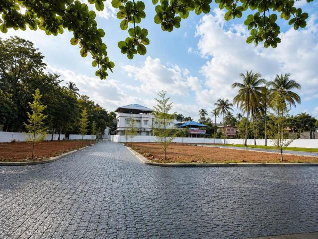 Residential Plot in Kakkanad for resale Kochi. The reference number is 21043054