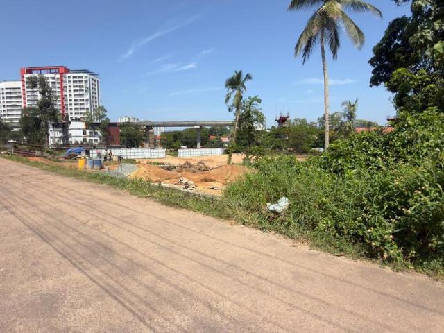 Residential Plot in Kakkanad for resale Kochi. The reference number is 21289096