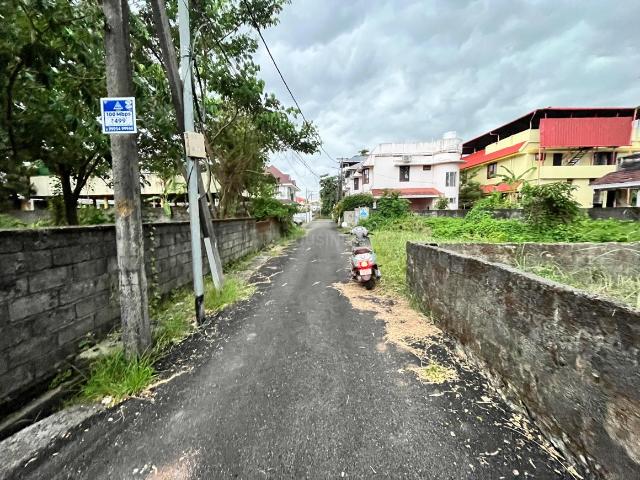 Residential Plot in Kaloor for resale Kochi. The reference number is 20238718