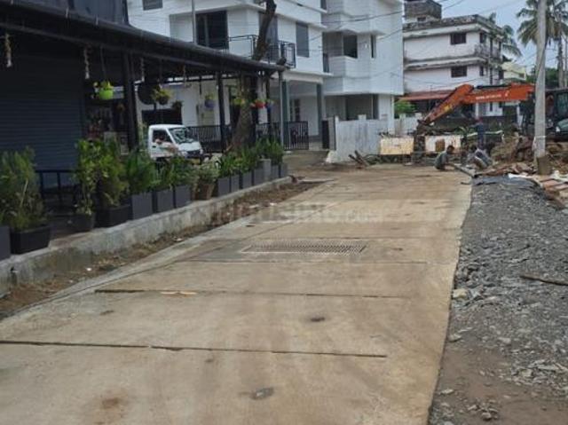 Residential Plot in Kalamassery for resale Kochi. The reference number is 21240896