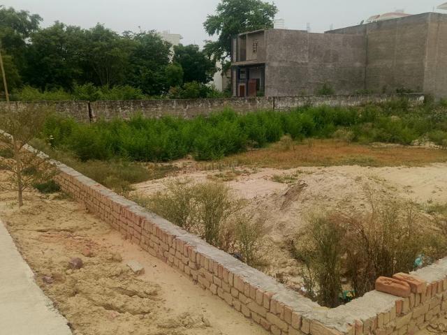 Residential Plot in Kalwari for resale Agra. The reference number is 21033584
