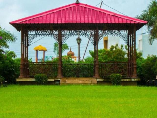 Residential Plot in Kanadiya for resale Indore. The reference number is 19721572