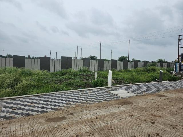 Residential Plot in Kanadiya for resale Indore. The reference number is 19829745