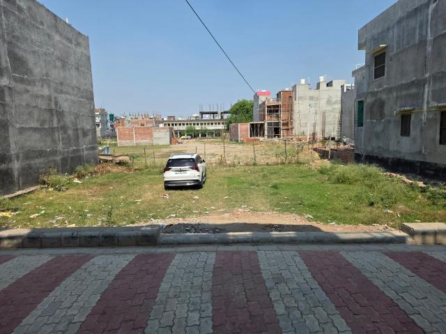 Residential Plot in Kandwa for resale Varanasi. The reference number is 20170419