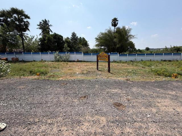 Residential Plot in Kandigai for resale Chennai. The reference number is 21250982
