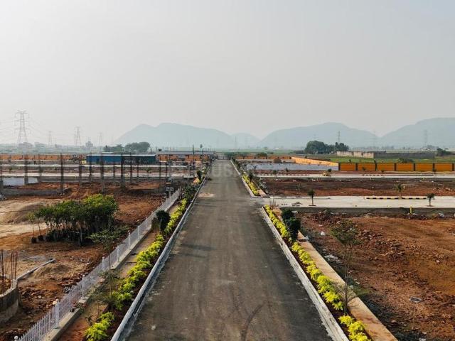 Residential Plot in Kankipadu for resale Krishna. The reference number is 19715282