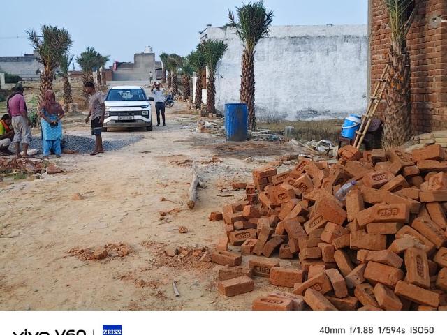 Residential Plot in Kasna Village for resale Greater Noida. The reference number is 20981056
