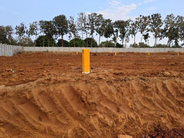Residential Plot in Kapuluppada for resale Visakhapatnam. The reference number is 19951467
