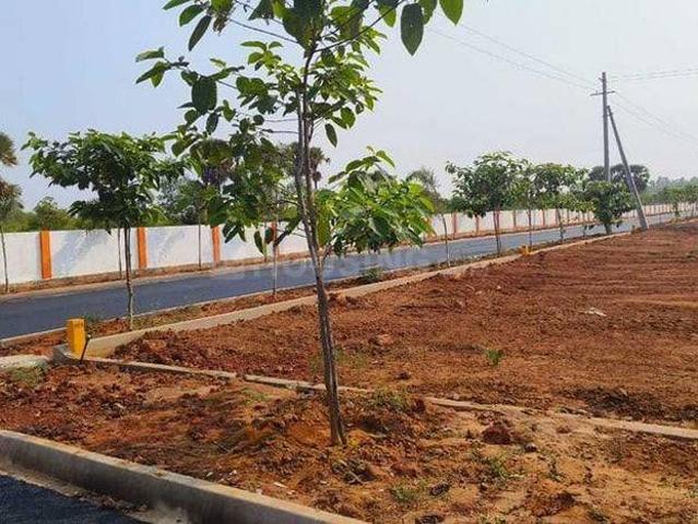 Residential Plot in Kapuluppada for resale Visakhapatnam. The reference number is 20019720