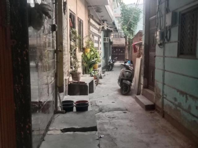 Residential Plot in Karawal Nagar for resale New Delhi. The reference number is 21233320