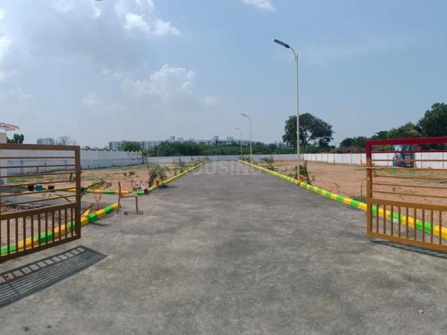 Residential Plot in Karapakkam for resale Chennai. The reference number is 17637844