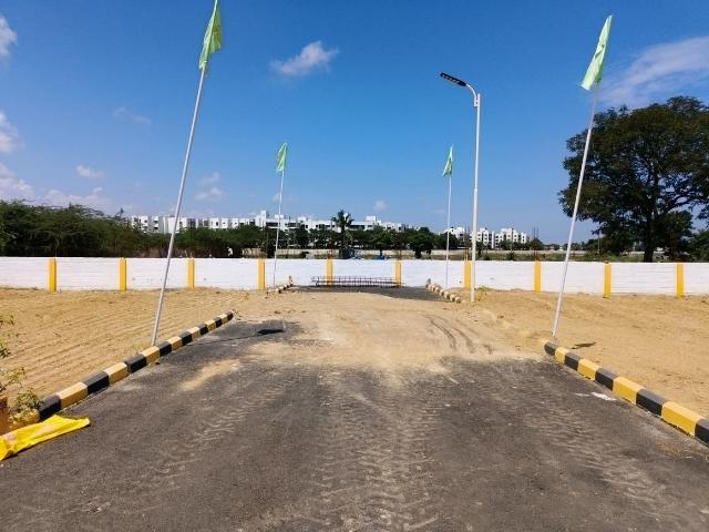 Residential Plot in Karapakkam for resale Chennai. The reference number is 21269412