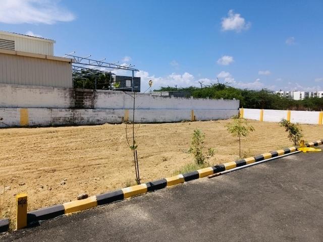 Residential Plot in Karapakkam for resale Chennai. The reference number is 21269449