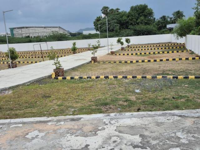 Residential Plot in Kattankulathur for resale Chennai. The reference number is 21317300
