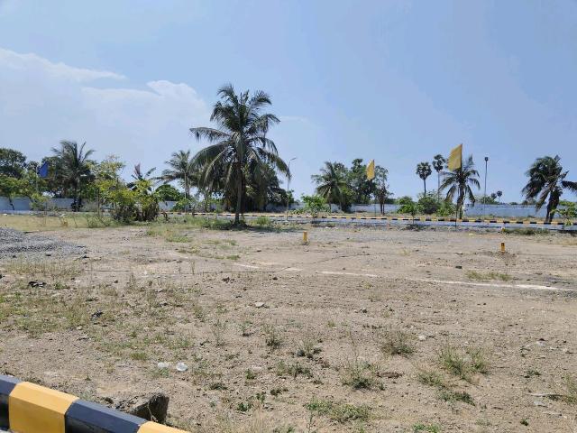Residential Plot in Kelambakkam for resale Chennai. The reference number is 19837491