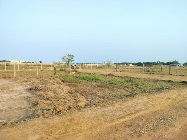 Residential Plot in Kelambakkam for resale Chennai. The reference number is 20389487