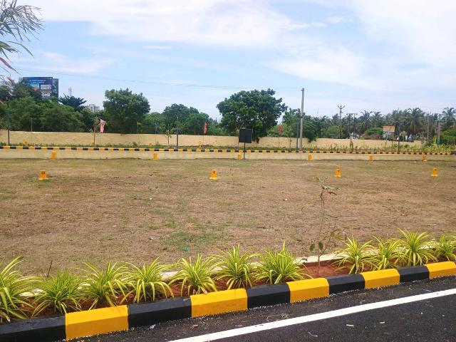 Residential Plot in Kelambakkam for resale Chennai. The reference number is 20807603