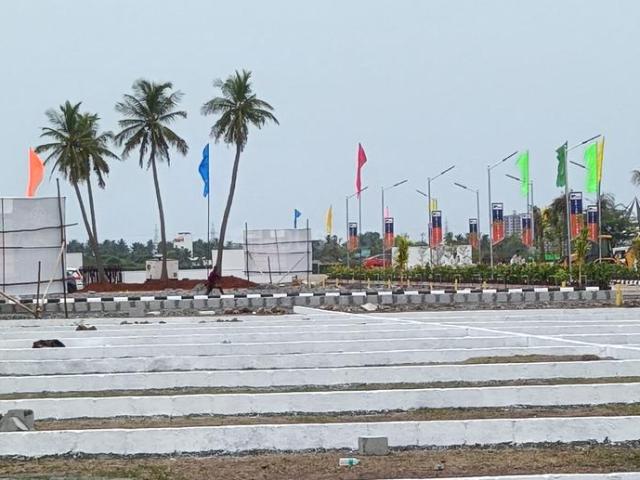 Residential Plot in Kelambakkam for resale Chennai. The reference number is 20991308