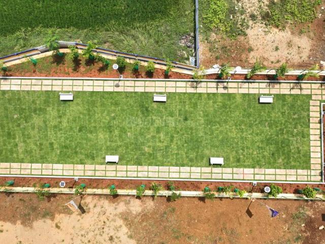Residential Plot in Kelambakkam for resale Chennai. The reference number is 20994376