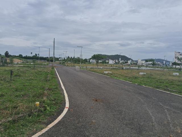 Residential Plot in Kelambakkam for resale Chennai. The reference number is 20920255