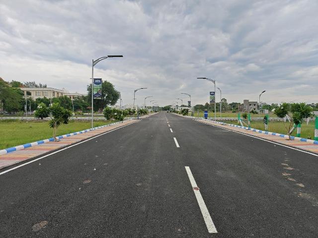 Residential Plot in Kelambakkam for resale Chennai. The reference number is 21048355