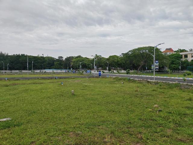 Residential Plot in Kelambakkam for resale Chennai. The reference number is 21048358