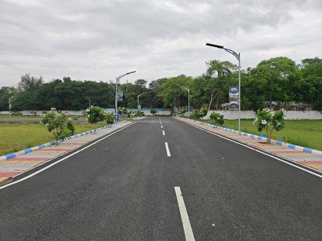 Residential Plot in Kelambakkam for resale Chennai. The reference number is 21048366