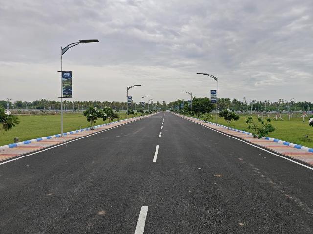 Residential Plot in Kelambakkam for resale Chennai. The reference number is 21048385
