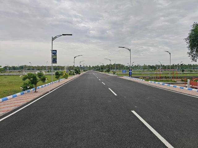 Residential Plot in Kelambakkam for resale Chennai. The reference number is 21048396